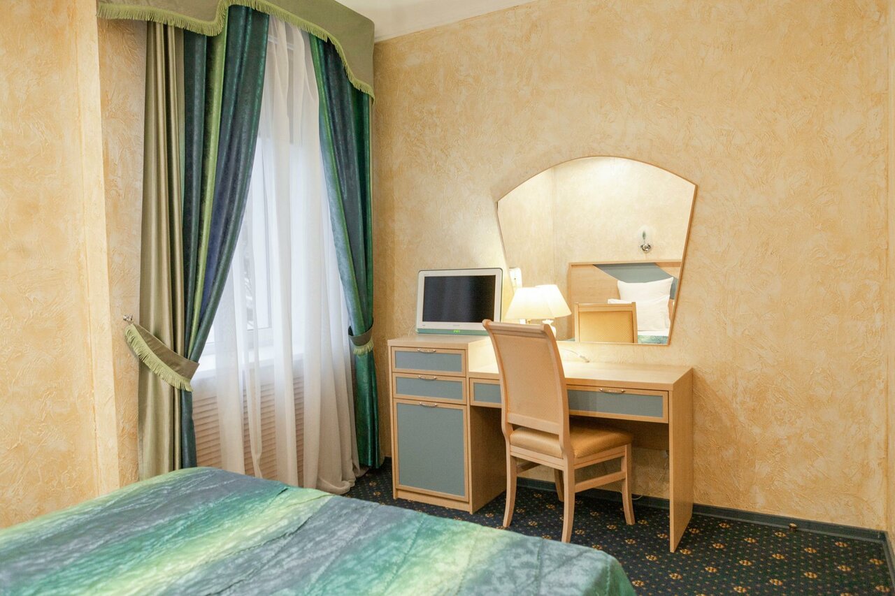 Гостиница Транзит Псков-165