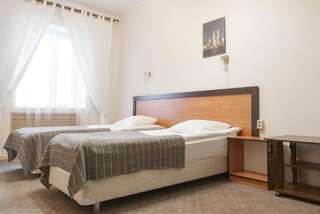 Гостиница Транзит Псков Стандартный двухместный номер с 2 отдельными кроватями-6